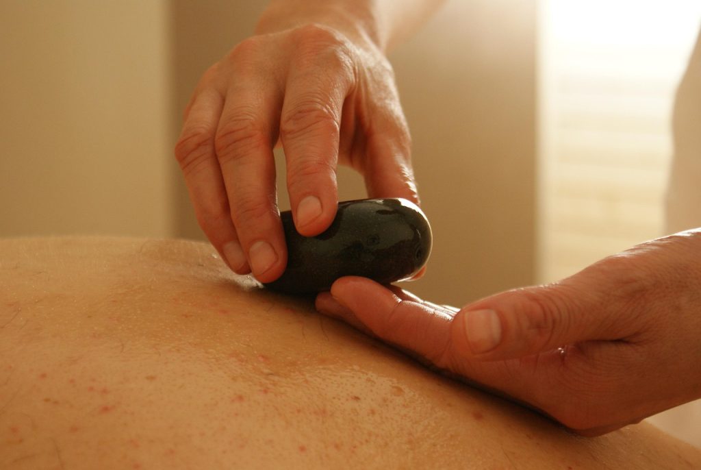 massage, relaxing massage, wellness massage, relaxation, wellness, hot stone, hot stones, stones, basalt stones, the back, hands, massage, hot stone, hot stone, hot stone, hot stone, hot stone, hot stones, hot stones